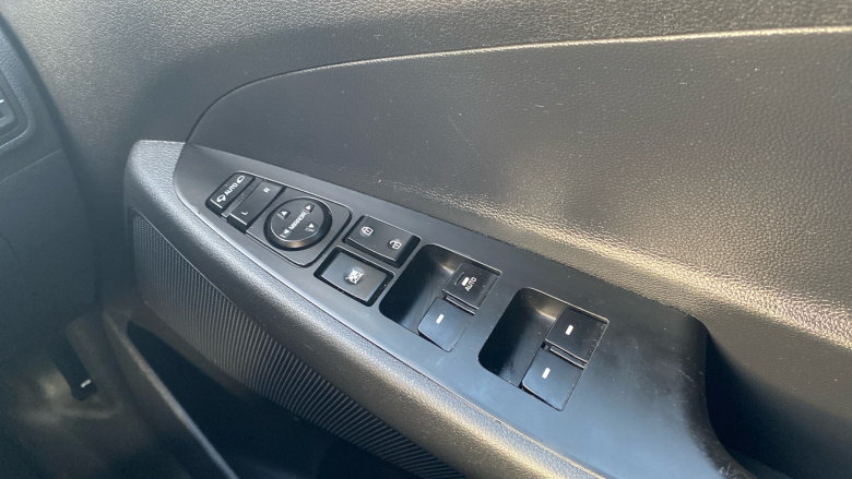 Hyundai Tucson 1.7 CRDi Blue Drive SE Nav 5dr 2WD Diesel Estate